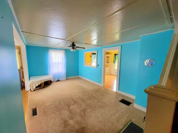 Wilton, ME 04294,880 Weld RD