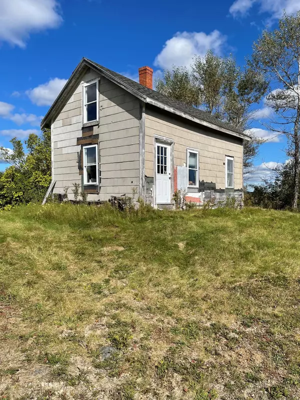 Machias, ME 04654,327 W Kennebec RD