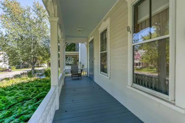 Gardiner, ME 04345,74 Central ST