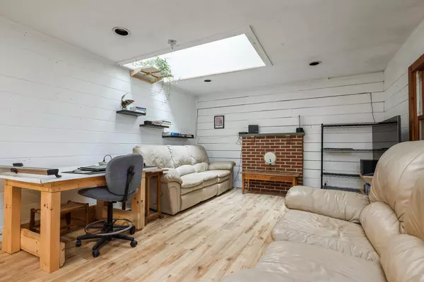 Limerick, ME 04048,64 Edge Hill RD