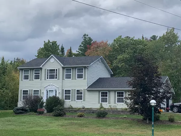 Hudson, ME 04449,17 Lower Cross RD