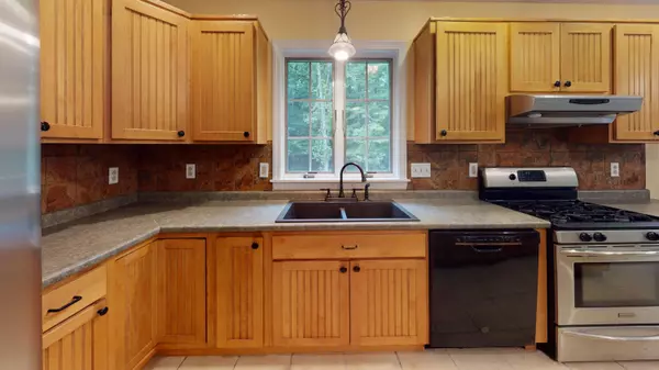 Pittston, ME 04345,383 Jewett RD