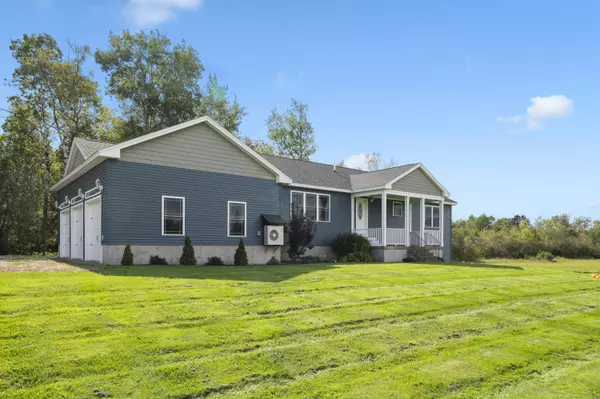 Corinth, ME 04427,17 Farm Pond RD