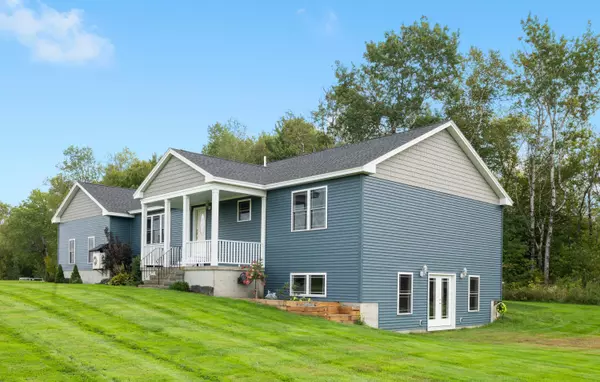 Corinth, ME 04427,17 Farm Pond RD