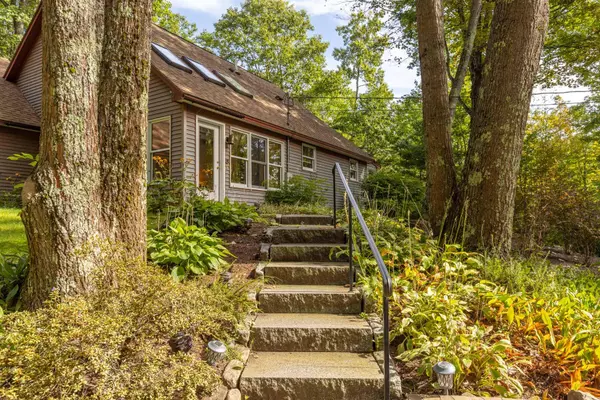 Kennebunk, ME 04043,298 Alewive RD