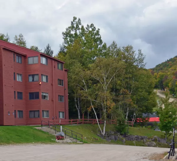 376 Skiway RD #III101, Newry, ME 04261