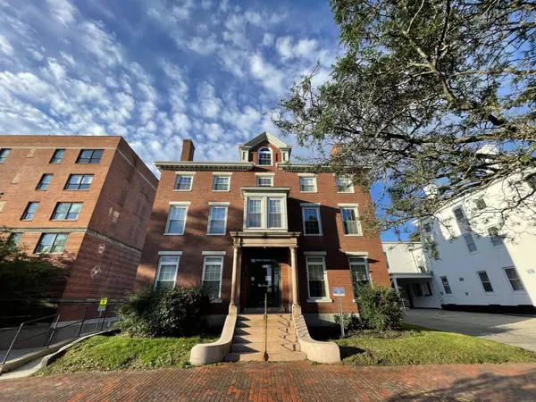 Portland, ME 04101,148 State ST