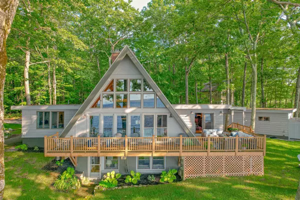 Raymond, ME 04071,13 Sandlake DR