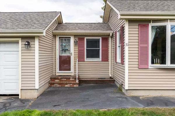 Saco, ME 04072,31 Buxton RD