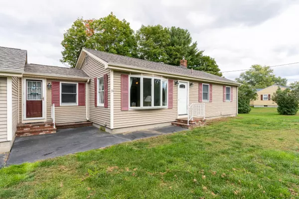 Saco, ME 04072,31 Buxton RD