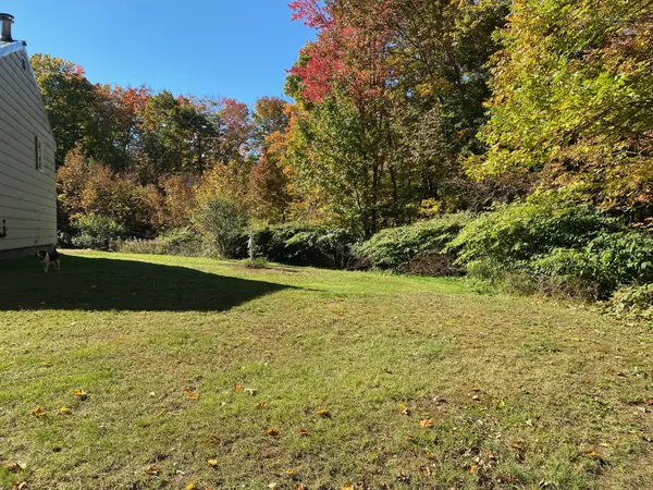 Dexter, ME 04930,980 Dover RD