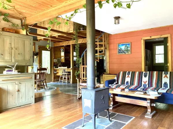 Denmark, ME 04022,77 Warren RD