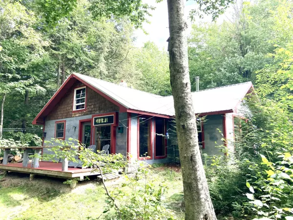 Denmark, ME 04022,77 Warren RD