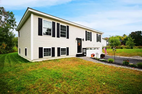 Poland, ME 04274,17 Hines RD