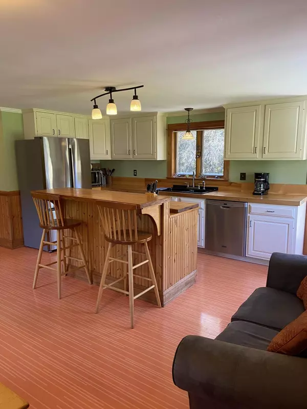 Orono, ME 04473,222 Forest AVE