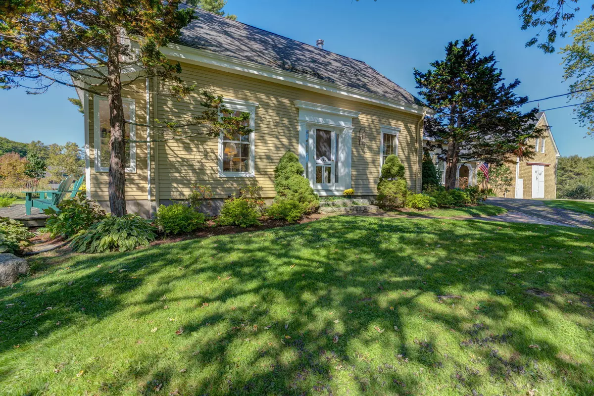 Freeport, ME 04032,102 Wolfes Neck RD