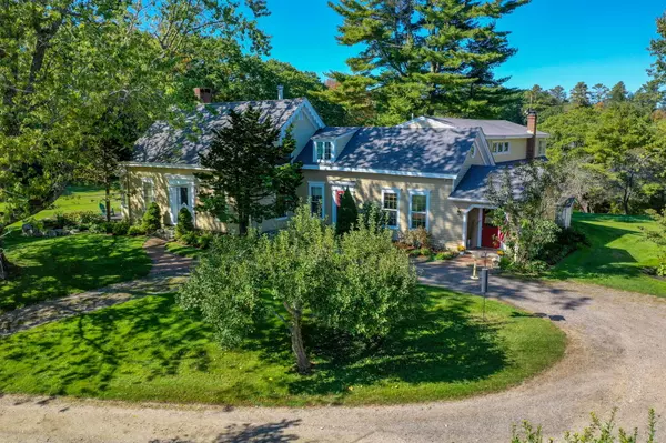 Freeport, ME 04032,102 Wolfes Neck RD