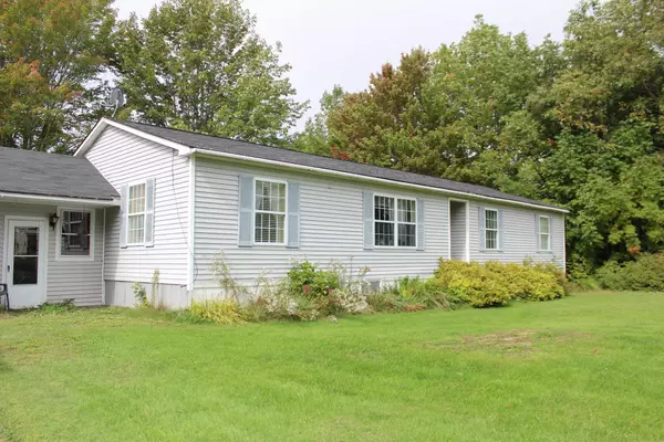 Palmyra, ME 04965,47 Square RD