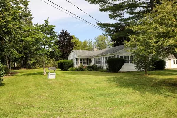 215 West Shore RD, Sorrento, ME 04677