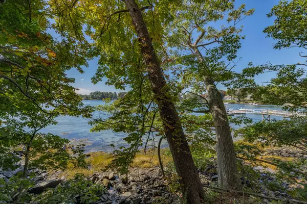 Kittery, ME 03905,6 Follett LN