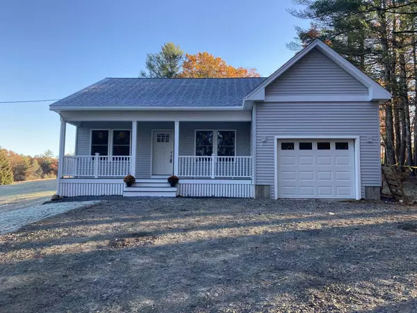 142 Maple ST, North Berwick, ME 03906