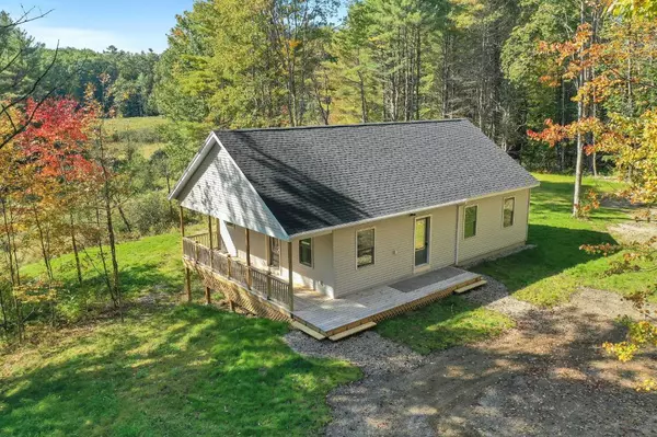 72 Shaw Brook LN, Gray, ME 04039