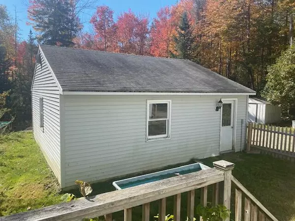 Surry, ME 04684,146 Toddy Pond RD