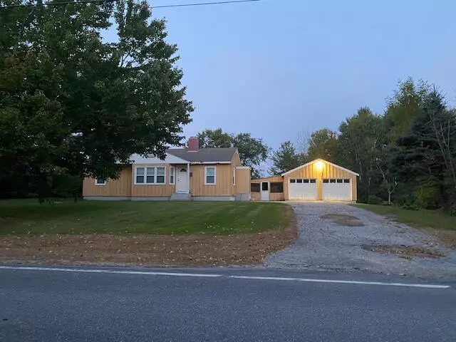 Hollis, ME 04042