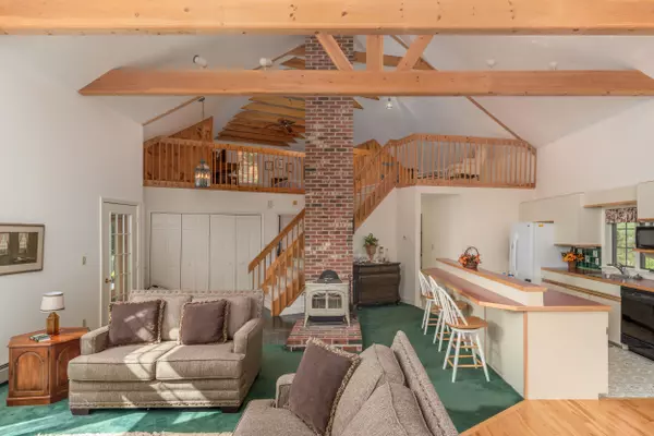 Waldoboro, ME 04572,1627 Wagner Bridge RD