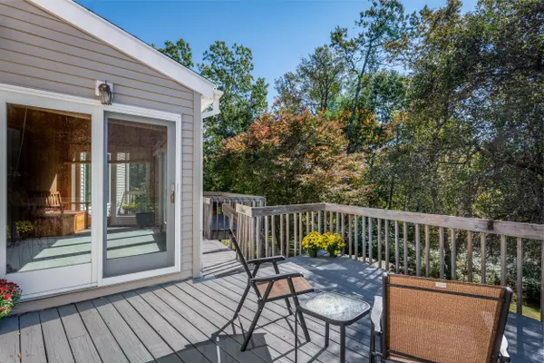 Waldoboro, ME 04572,1627 Wagner Bridge RD