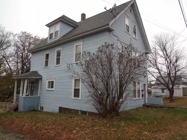 55 Roxbury RD, Mexico, ME 04257