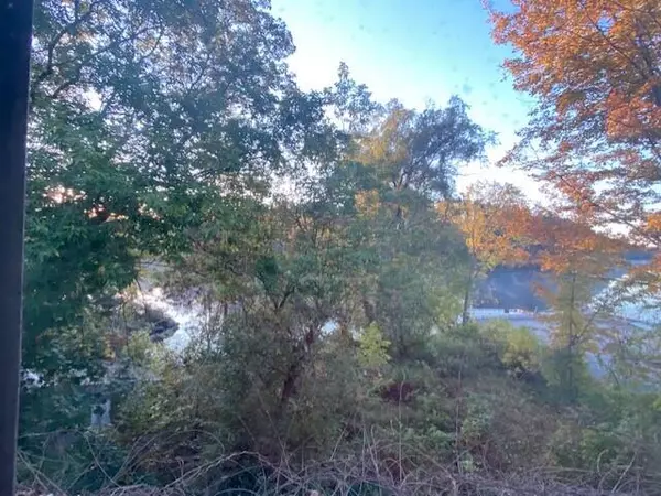 Richmond, ME 04357,8 Swan Island Landing