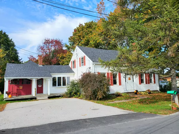 87 River RD, Orrington, ME 04474