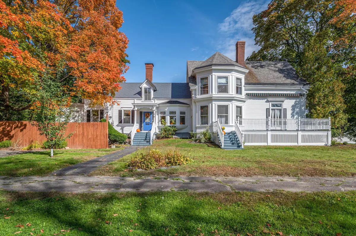 Bangor, ME 04401,17 Pond ST