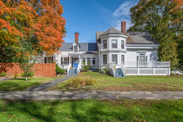 17 Pond ST, Bangor, ME 04401