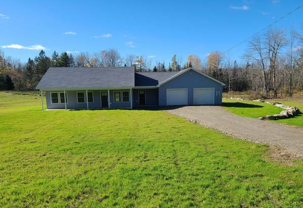 1090 Hudson RD, Glenburn, ME 04401