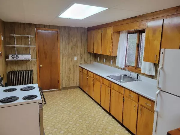 Orono, ME 04473,16 Peters ST