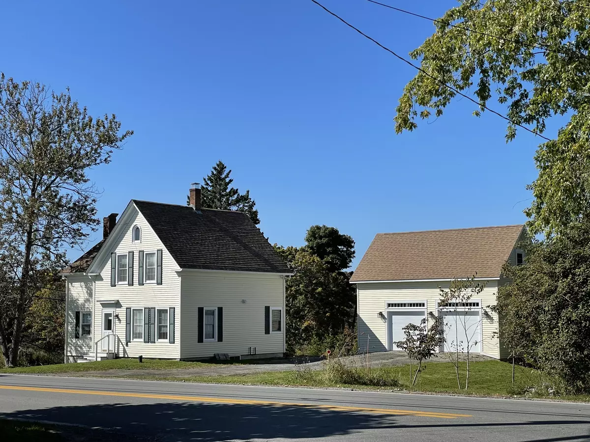 South Thomaston, ME 04858,683 Spruce Head RD