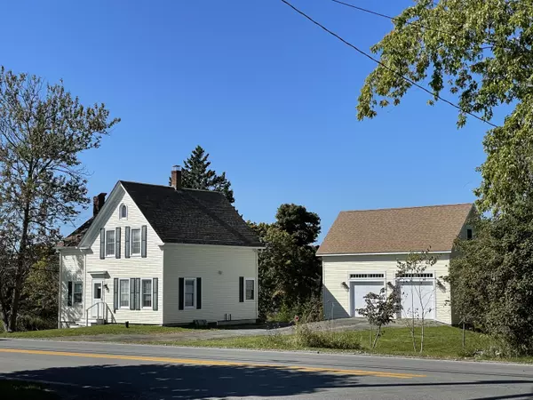 683 Spruce Head RD, South Thomaston, ME 04858