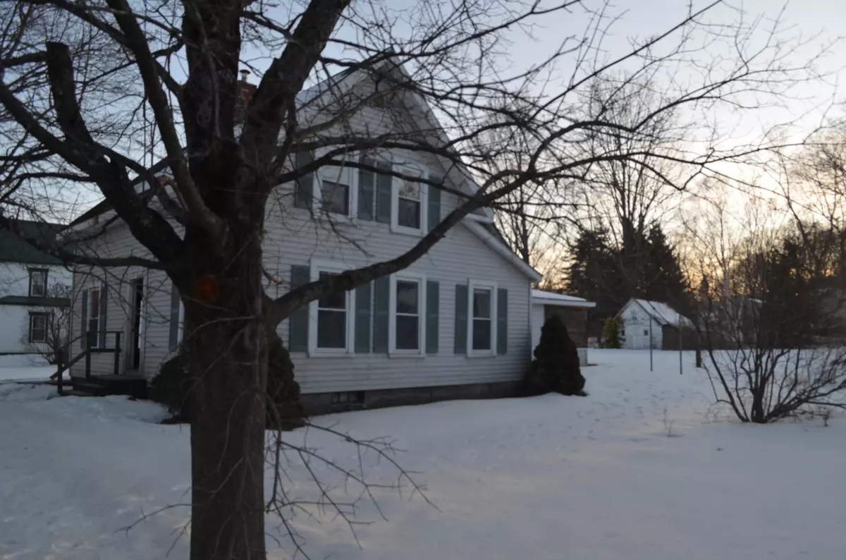 Newport, ME 04953,50 Water ST