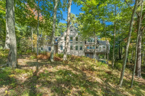 Freeport, ME 04032,29 Bartol Island RD