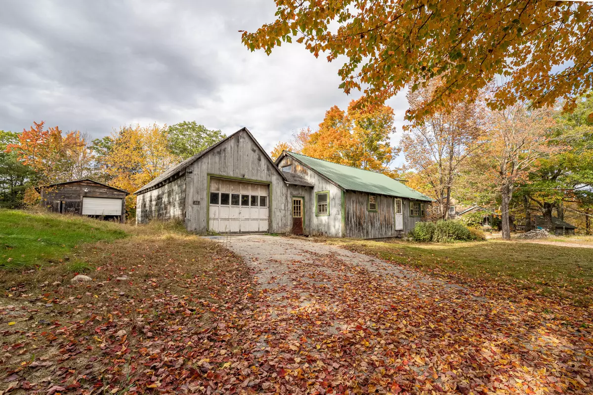 Poland, ME 04274,733 Bakerstown RD