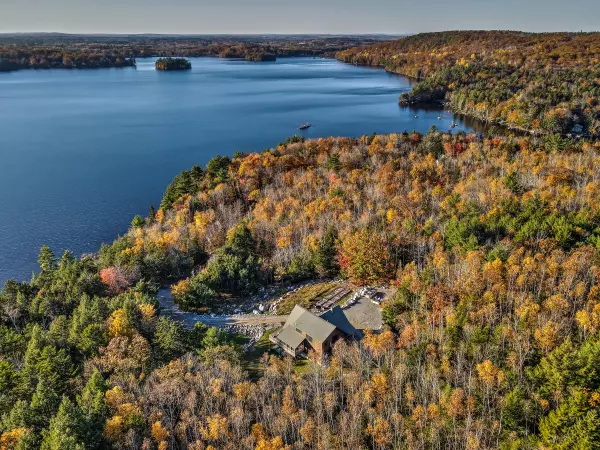 174 Cottage Shore DR, Holden, ME 04429