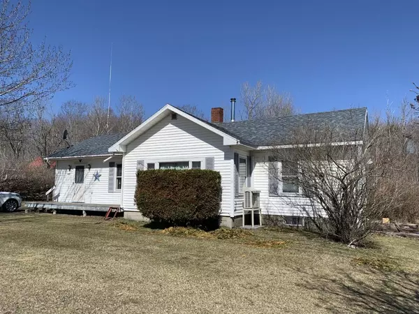 3093 Atlantic HWY, Warren, ME 04864
