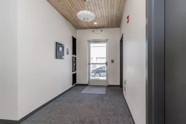 Portland, ME 04101,60 Parris ST #204