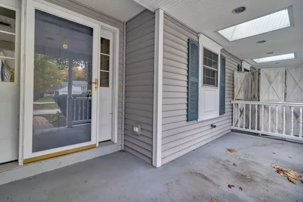 Kennebunk, ME 04043,9 Moncton CT #9