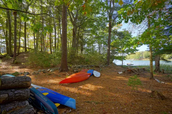 Kittery, ME 03905,7 Barters CRK