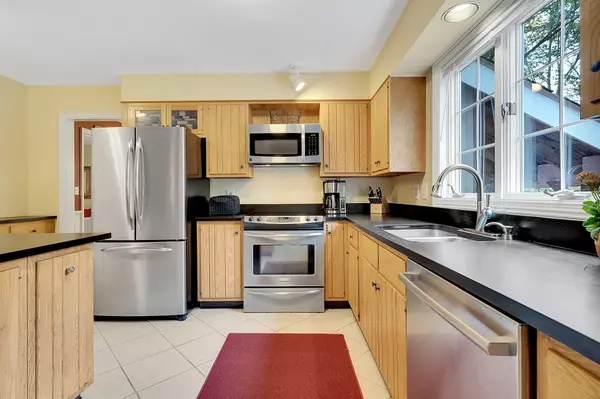 Freeport, ME 04032,10 Hemlock CRK