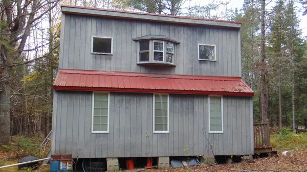 Passadumkeag, ME 04475,414 Caribou RD