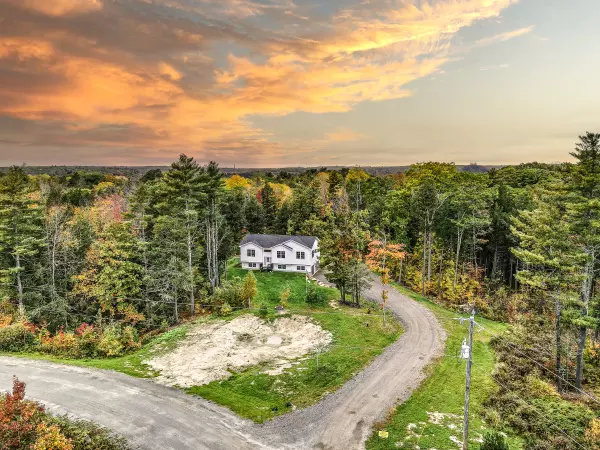 Pittston, ME 04353,41 Pinecrest LN